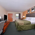 Media Inn & Suites